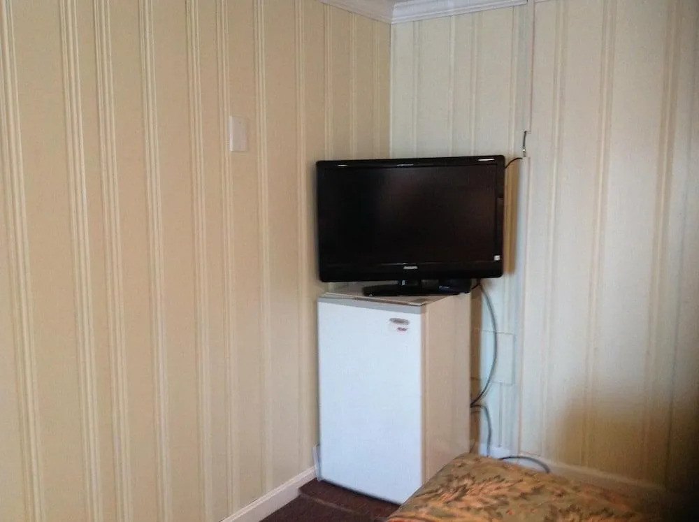 Tides Motel - Hampton Beach