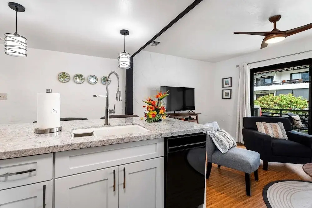 Great Location Close to ocean Central AC