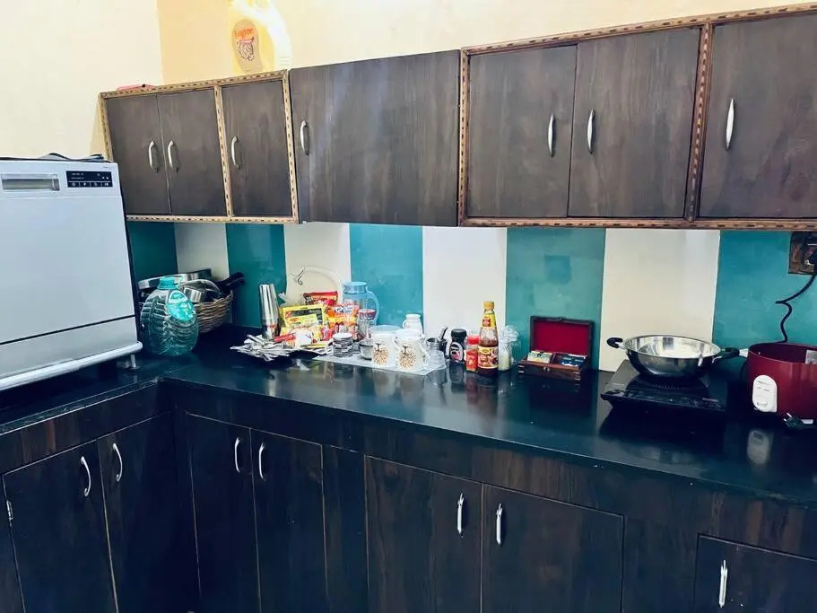 Mango Tree Suites ✪Centrally Located ✪3 BedRooms ✪Parking ✪5 Star Rating