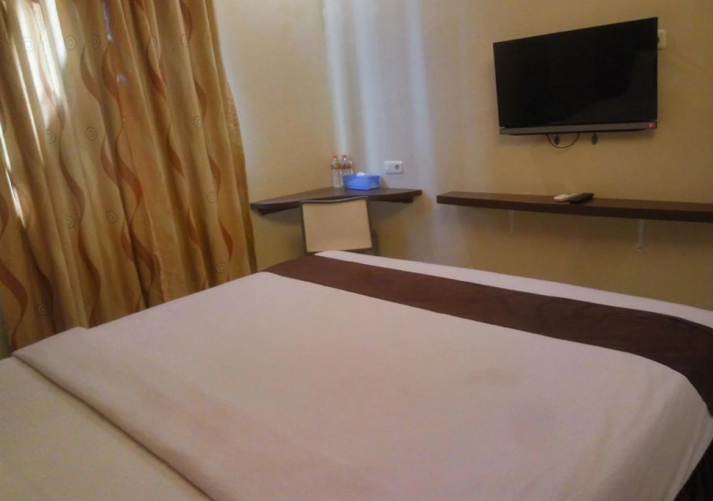 Max Hotel