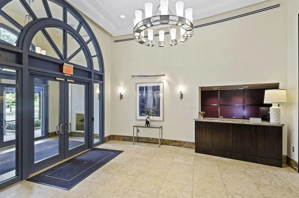 We Host Incredible Apt In Pentagon City