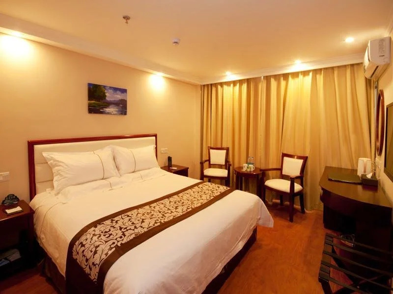 Greentree Inn Sanya Bar Street Linchunhe Road Business Hotel