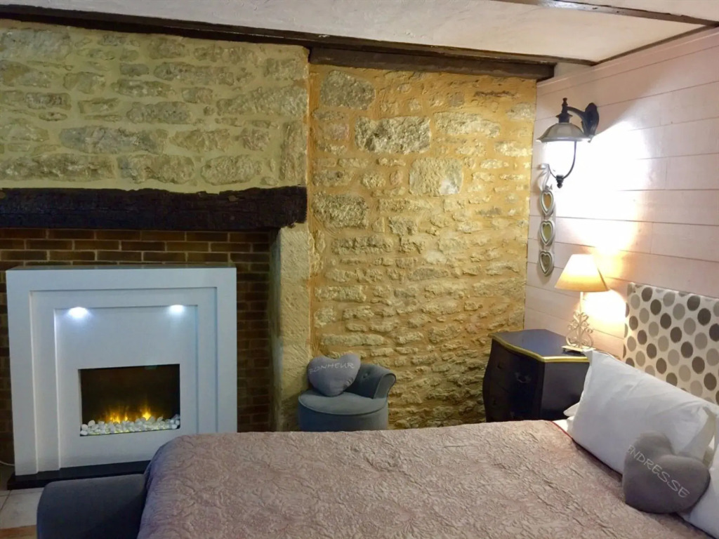 La Clef des Songes - Maison dHôtes au Calme, au Coeur de Sarlat, 2 minutes à pied de la Cité Médiévale - Climatisation - Petits Déjeuners fait Maison - Parking gratuit - Option Spa et Massages - Piscine de Saison à 400m