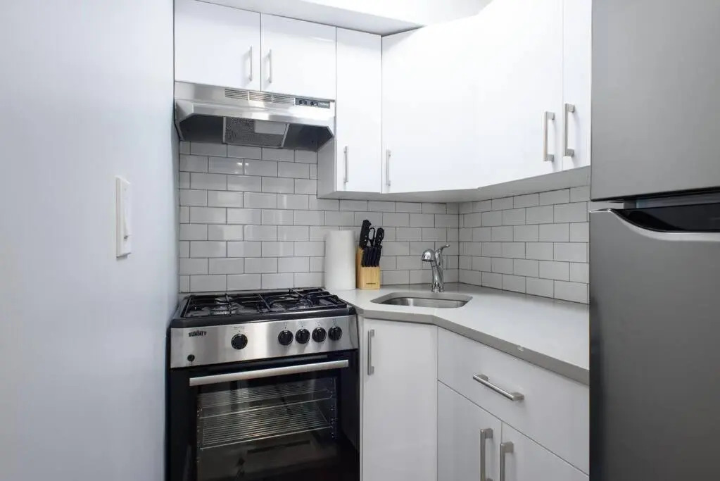 350-2a Prime Gramercy Newly Renovated 1BR Sleeps 4