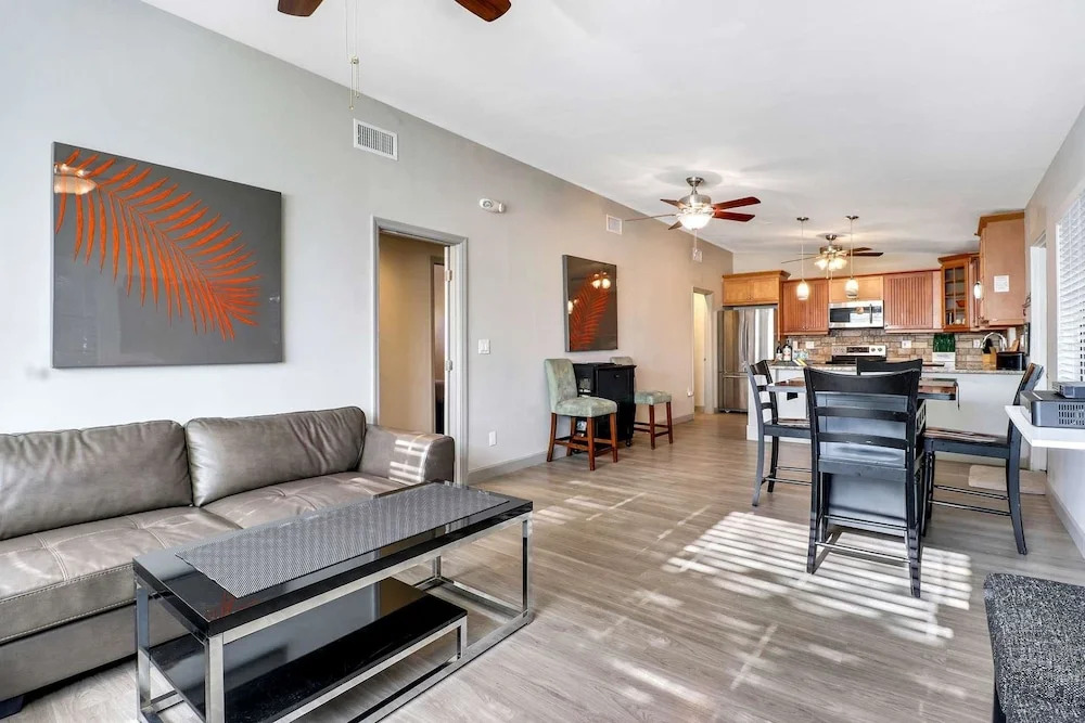 Modern Fort Myers Bungalow
