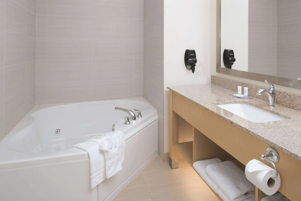 La Quinta by Wyndham Grand Forks