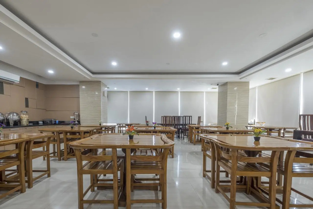 OYO 1114 Hotel Denpasar Makassar