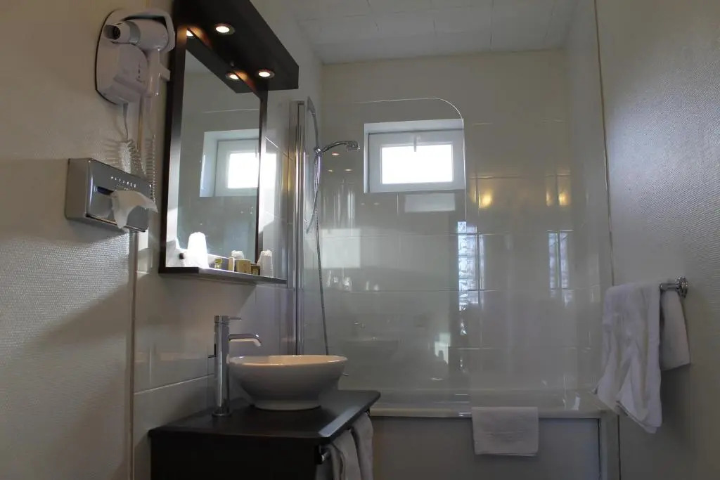 Logis Hôtel & Restaurant - Le Relais de Montigny