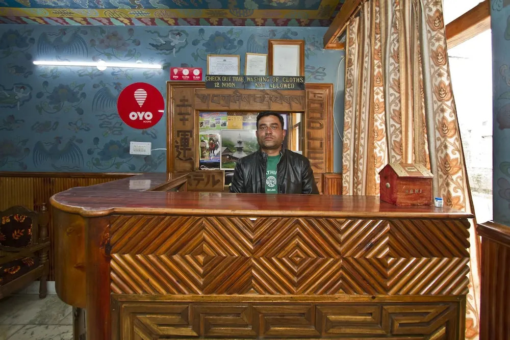 OYO 8643 Hotel Shambhala