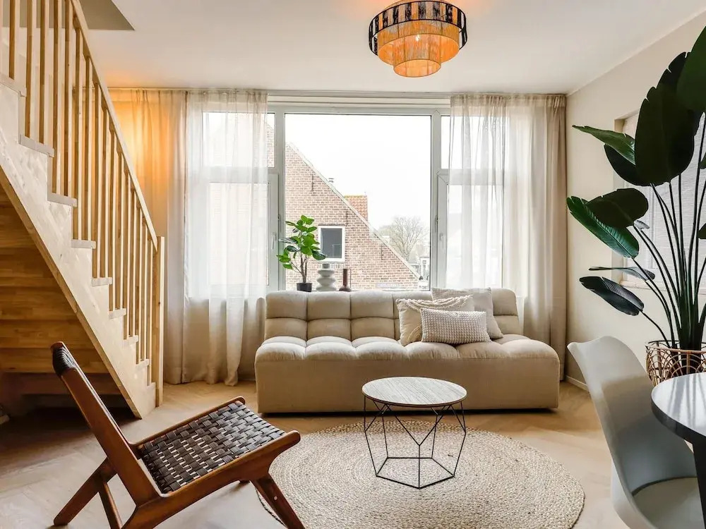 Suite in Vrouwenpolder Near North Sea Beach