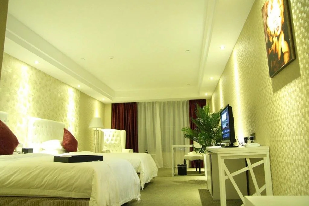 Jiashan Hollywood Hotel