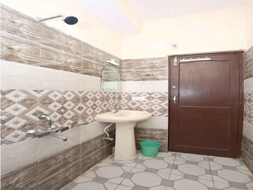 OYO 13659 Home Modern 2 BHK Edapally