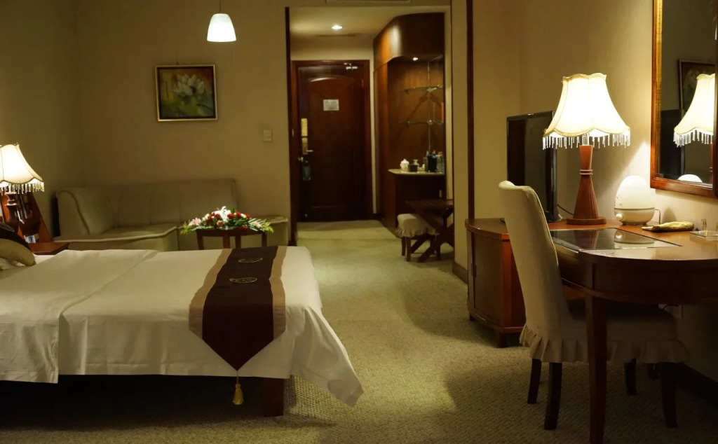Kunming Plateau Pearl Hotel