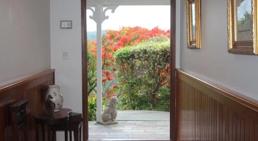 Highwood Park B&B Guest Lodge
