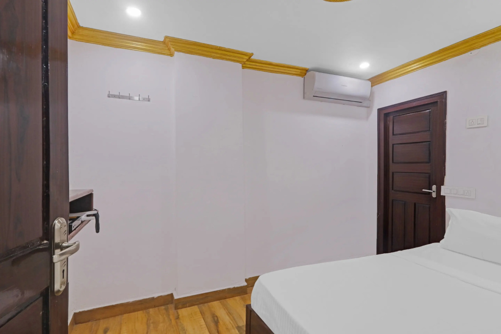 Hotel O V Guest Inn Near Hyderabad Central