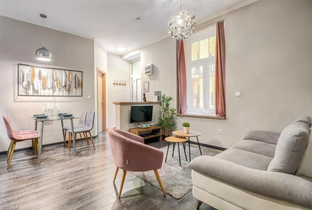 Akácfa 13 Center Budapest 2 Bedroom Apartment