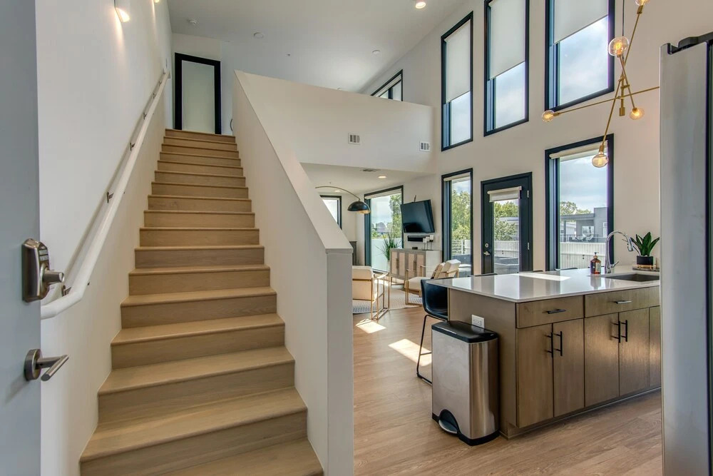 Illume Chic Music City Hideaway Huge Balcony 1 Bedroom Condo