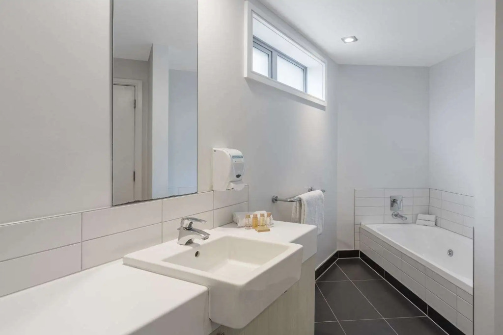 Отель Oaks Auckland