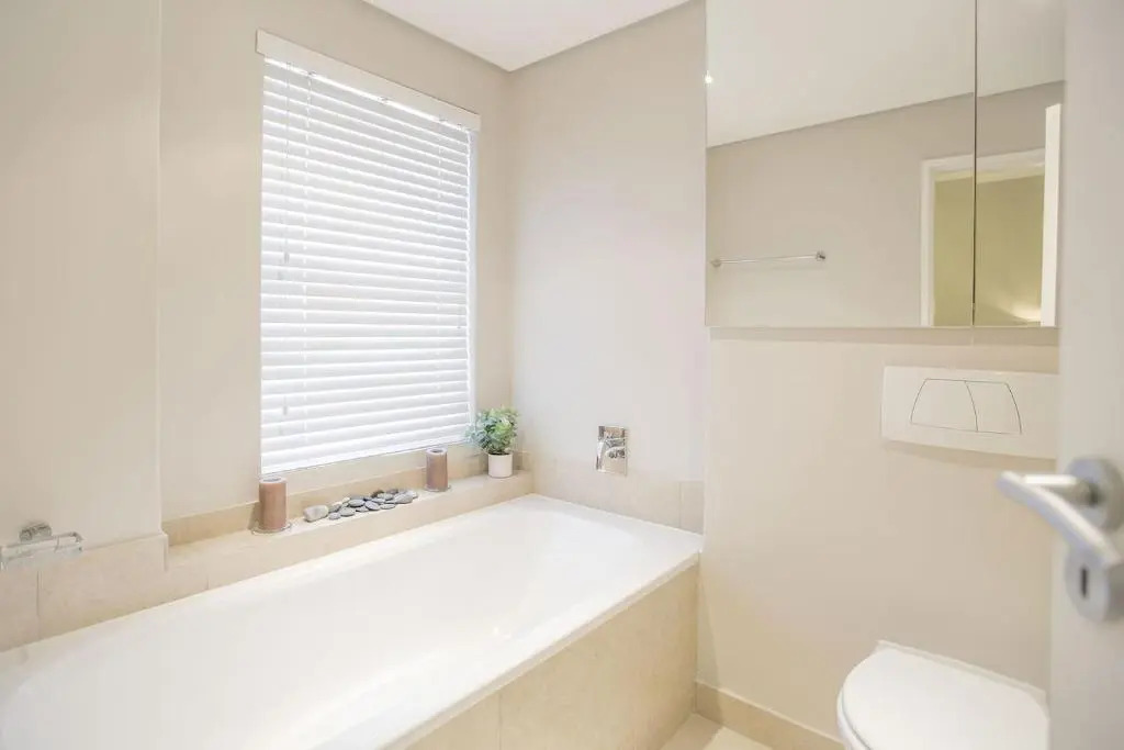 2 Bedroom apartment with Breathtaking Views!