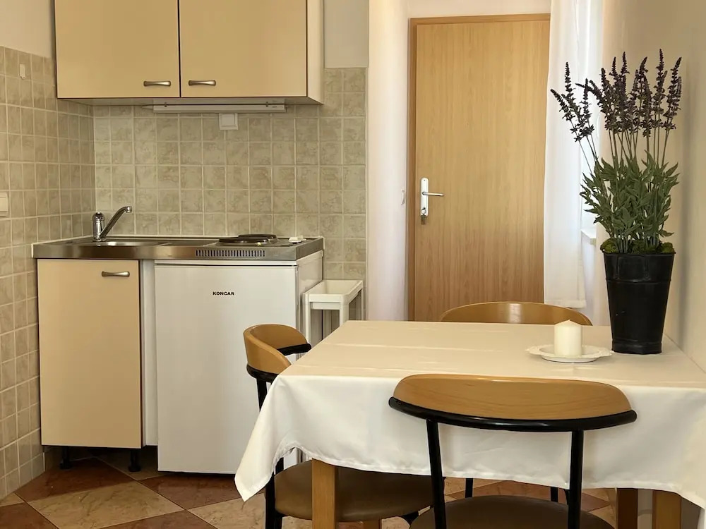Apartments and Rooms Katija & Egon