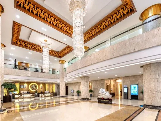 Royal Plaza Hotel