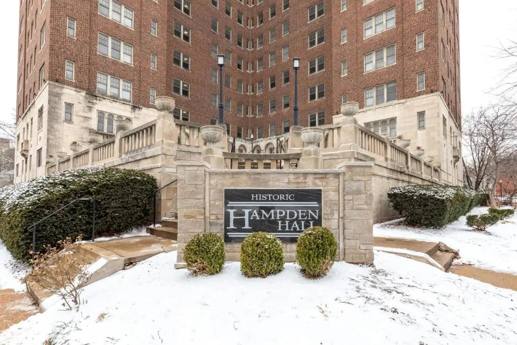 Classic CWE 2BR with Full Kitchen by Zencity