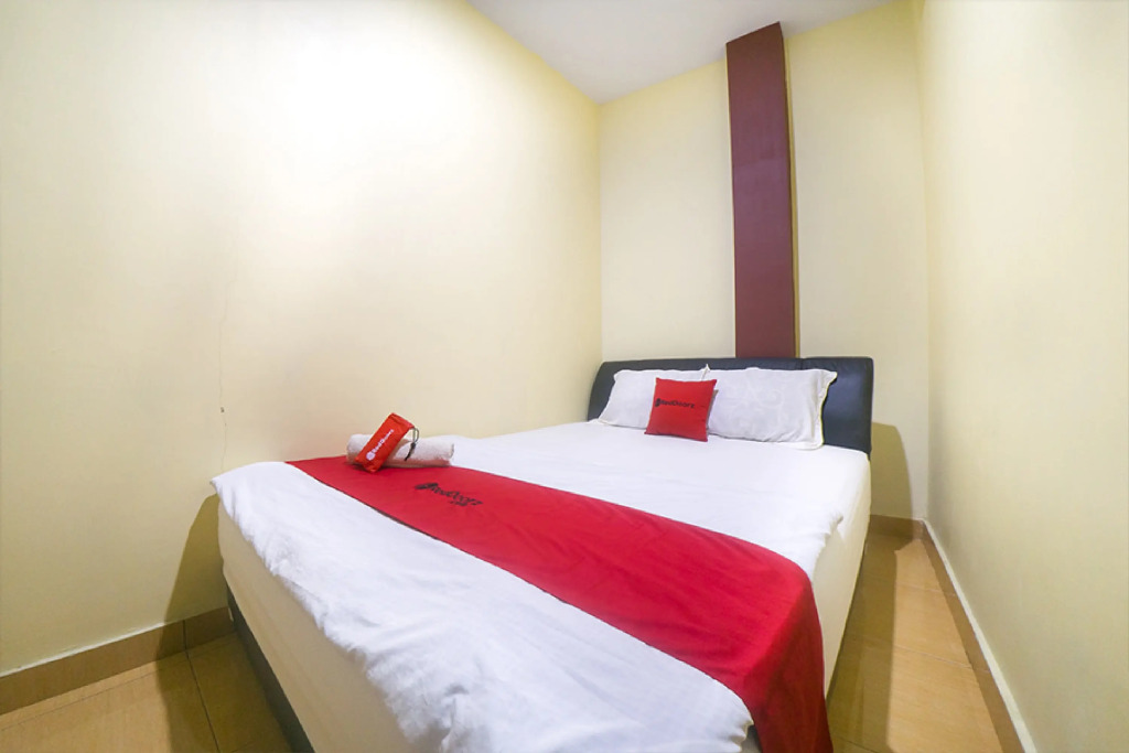 RedDoorz near TVRI Gorontalo