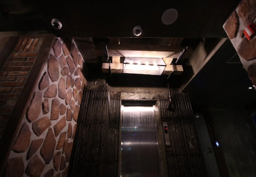 Gallery Hotel