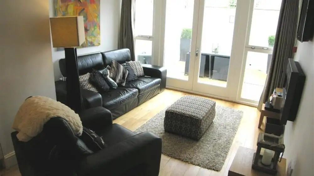 Victoria Street 37, Flat 1