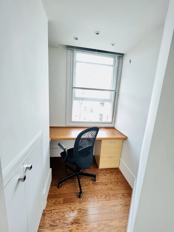 Captivating 2-bed Apartment in Central London
