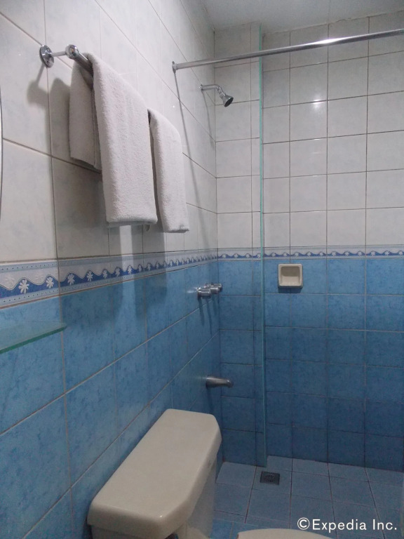 Circle Inn Hotel and Suites Bacolod