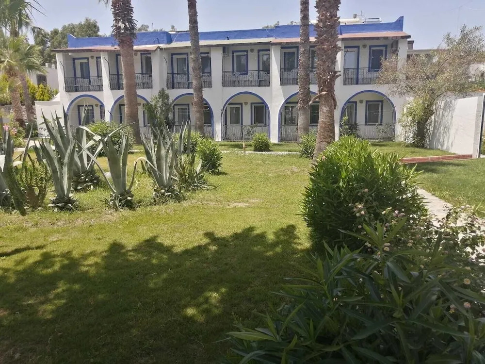 Sarsilmaz Otel