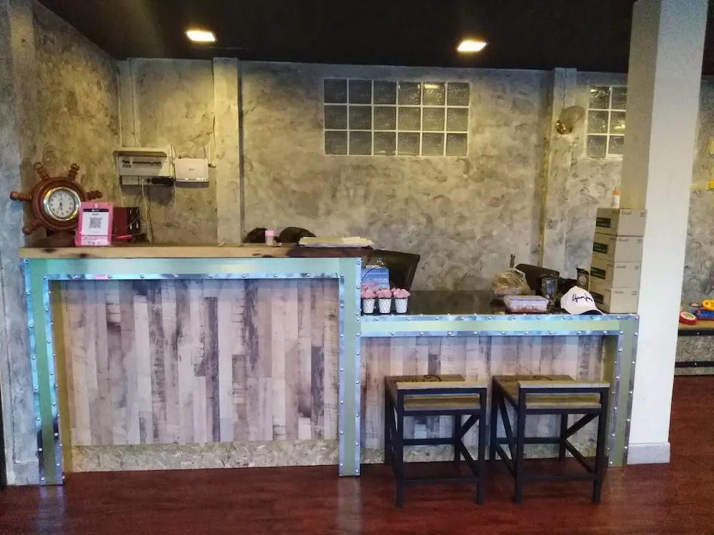 Chang Bed and Bar Hostel - Adults Only