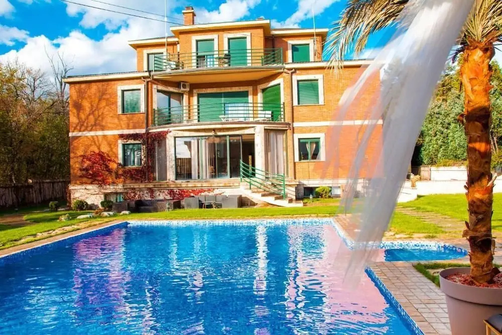 The Belgrade Hills Rooms and Suites