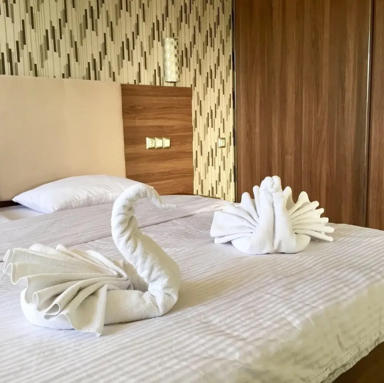 Bahas Hotel