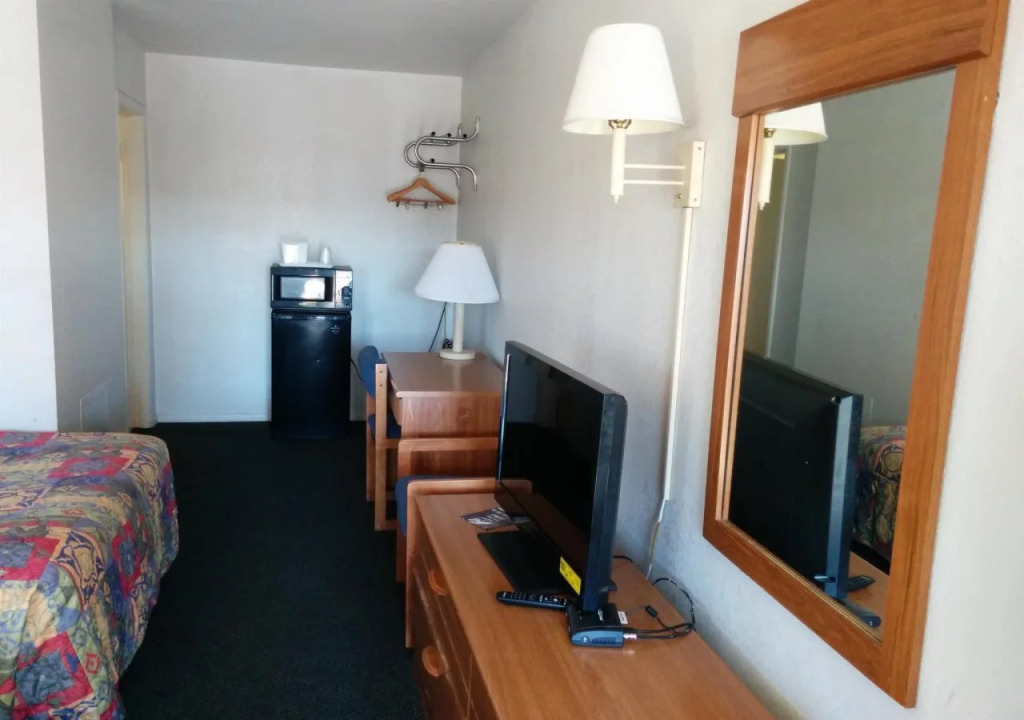 Economy Inn Safford