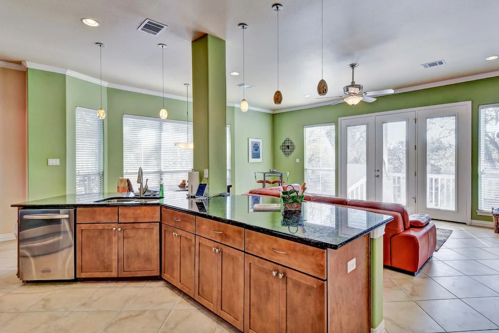 1943 Glencove Dr Home 4 Bedrooms 3 Bathrooms Home