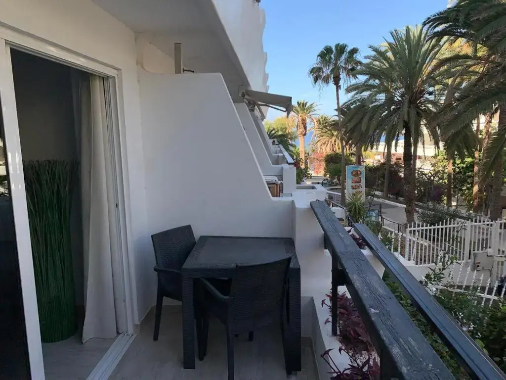 Club Villa Mar- First line modern spacious studio