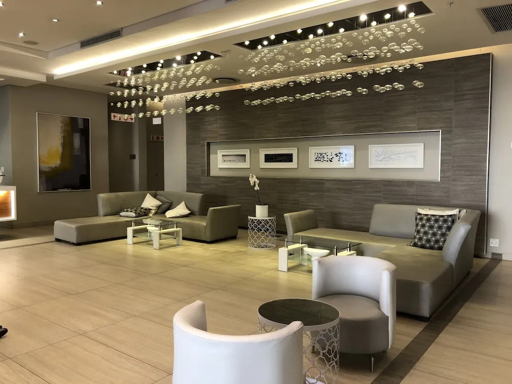 Sandton Skye Comfy Executive Apartment