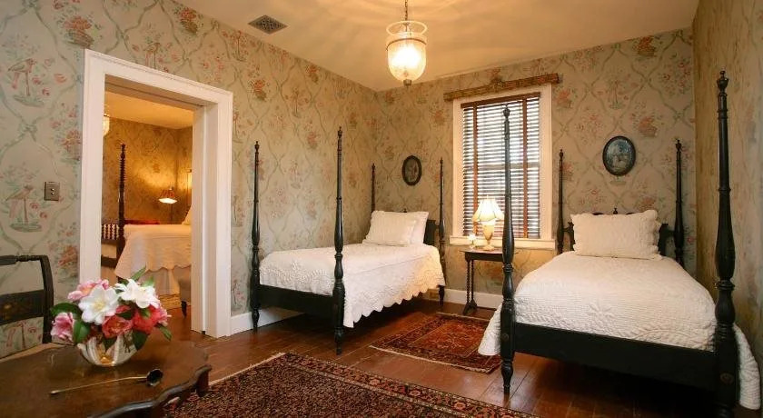 The Elms Bed and Breakfast
