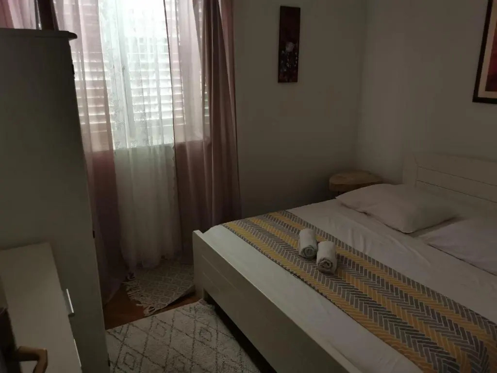 Apartment Renko - 100 m from sea