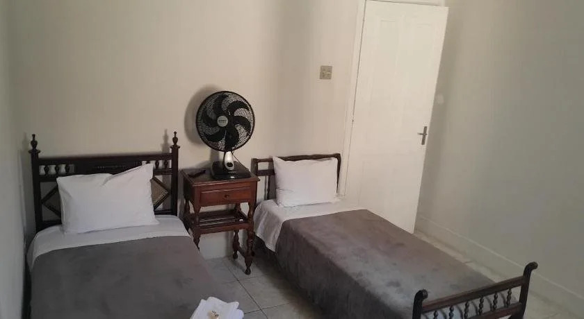 TJ House Hospedagem