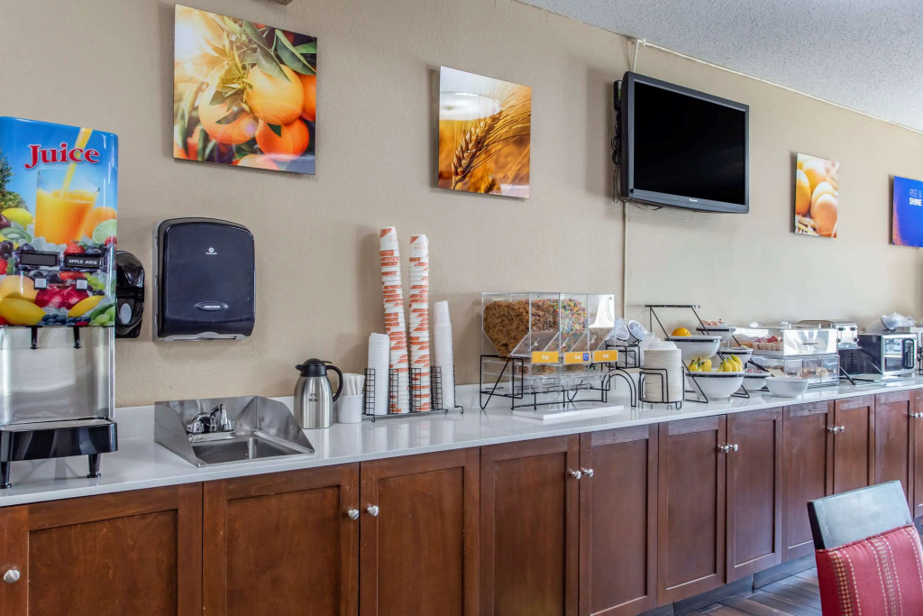 Comfort Inn Rockford near Casino District