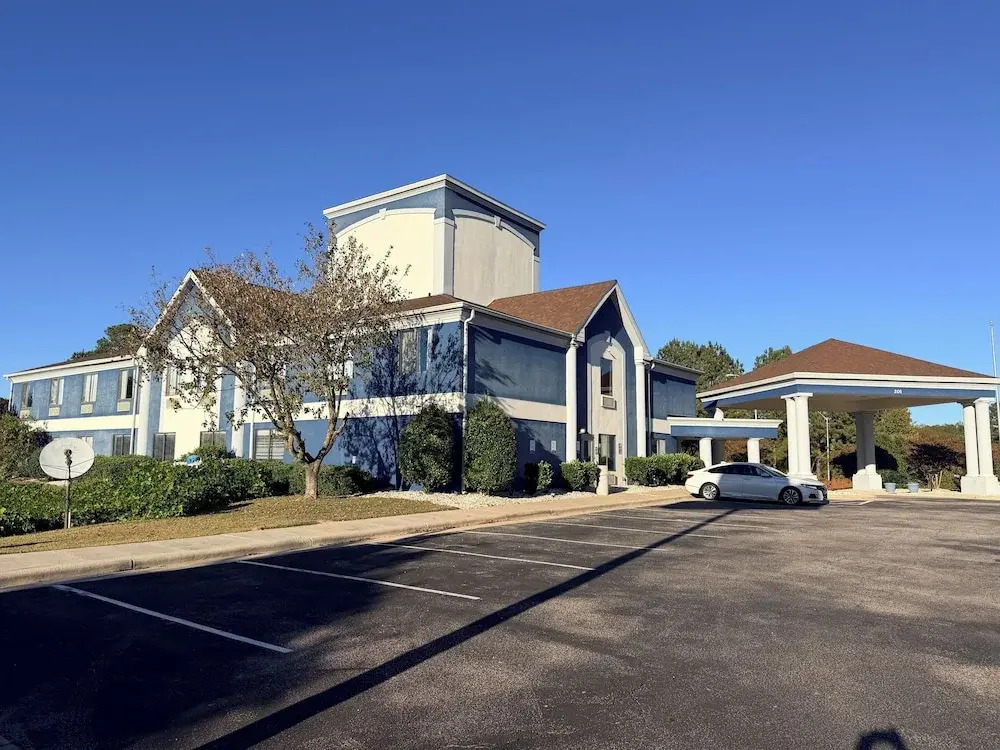Haven Inn & Suites