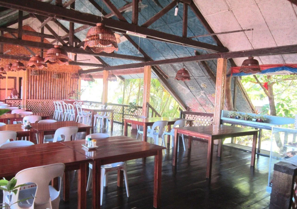 Caves Dive Resort