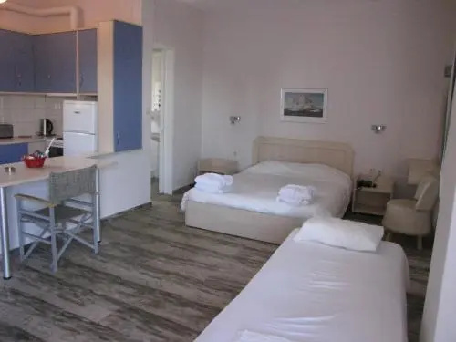 Karystos Mare Apartments