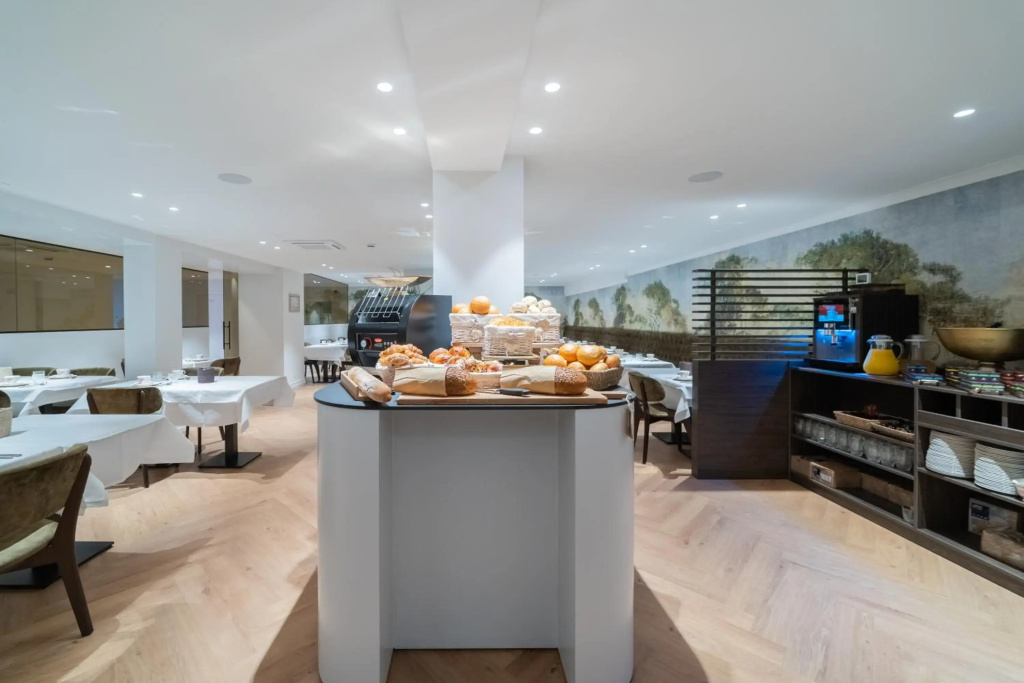 Grand Hotel Normandy by CW Hotel Collection