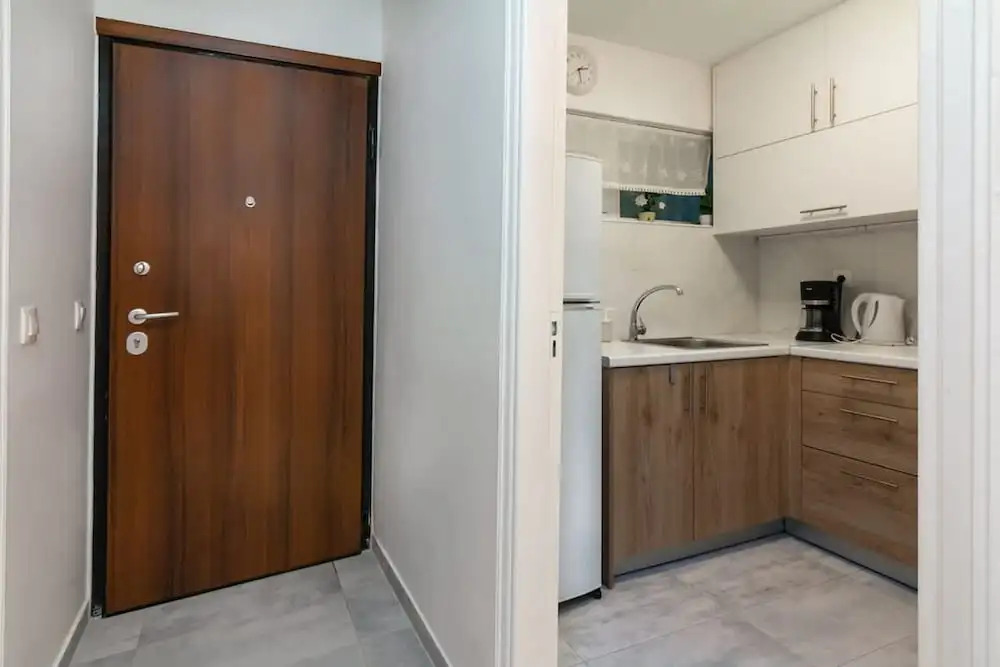 Seaside Escape With Balcony in Paleo Faliro