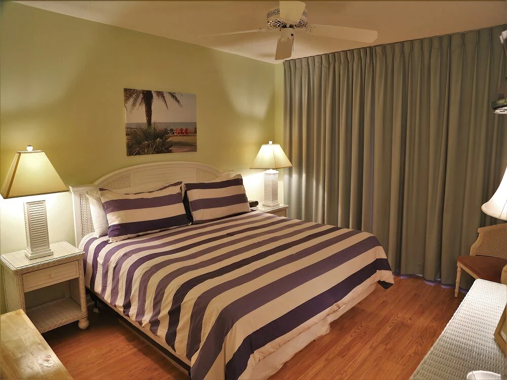 Seaside Beach & Racquet Club 1110 2 Bedrooms 2 Bathrooms Condo