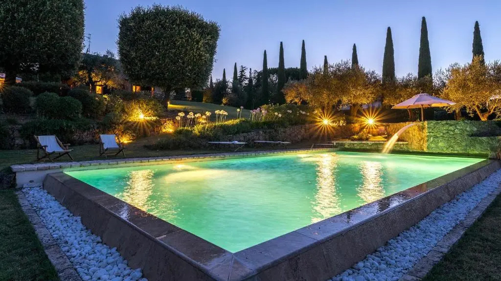 VILLA IL CEDRO 10&1, Emma Villas